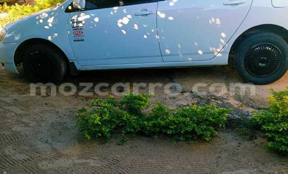Nunua Ilio tumika Toyota Corolla Nyeupe Gari ndani ya Maputo nchini Maputo Nunua Ilio tumika Toyota Corolla Nyeupe Gari ndani ya Maputo nchini Maputo
