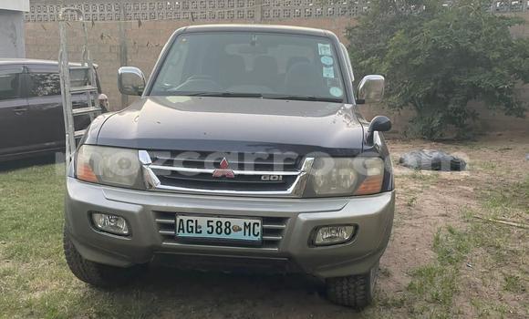 Comprar Usado Mitsubishi Pajero Azul Carro em Maputo em Maputo