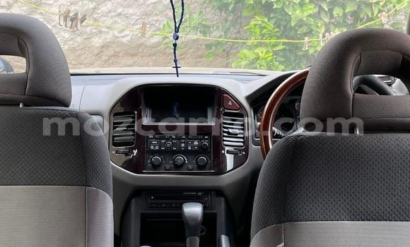 Nunua Ilio tumika Mitsubishi Pajero Bluu Gari ndani ya Maputo nchini Maputo Nunua Ilio tumika Mitsubishi Pajero Bluu Gari ndani ya Maputo nchini Maputo