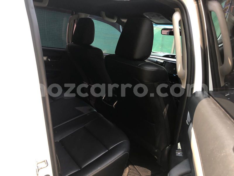 Big with watermark toyota hiluxe revo maputo maputo 24096