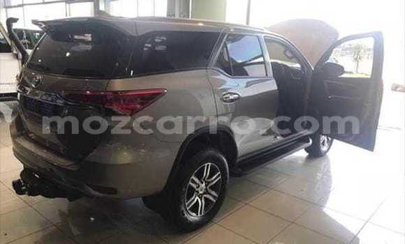 Tenga Tsaru Toyota Fortuner Zvimwe Mota in Beira in Sofala Tenga Tsaru Toyota Fortuner Zvimwe Mota in Beira in Sofala