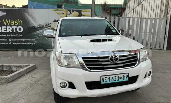 Comprar Usado Toyota Hilux Branco Carro em Maputo em Maputo Comprar Usado Toyota Hilux Branco Carro em Maputo em Maputo