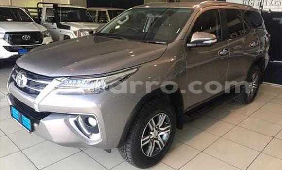 Tenga Tsaru Toyota Fortuner Zvimwe Mota in Beira in Sofala Tenga Tsaru Toyota Fortuner Zvimwe Mota in Beira in Sofala