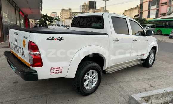Comprar Usado Toyota Hilux Branco Carro em Maputo em Maputo Comprar Usado Toyota Hilux Branco Carro em Maputo em Maputo