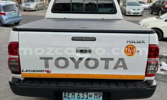 Comprar Usado Toyota Hilux Branco Carro em Maputo em Maputo Comprar Usado Toyota Hilux Branco Carro em Maputo em Maputo