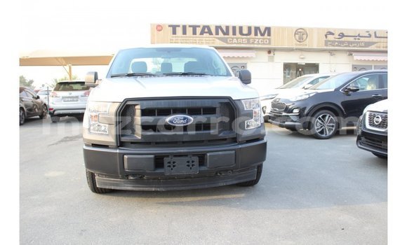 Comprar Importar Ford Club Wagon De outros Carro em Import - Dubai em Cabo Delgado