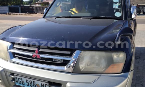 Comprar Usado Mitsubishi Pajero Azul Carro em Maputo em Maputo Comprar Usado Mitsubishi Pajero Azul Carro em Maputo em Maputo
