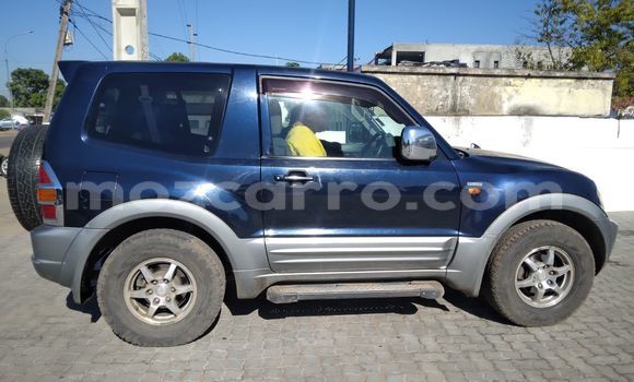 Comprar Usado Mitsubishi Pajero Azul Carro em Maputo em Maputo Comprar Usado Mitsubishi Pajero Azul Carro em Maputo em Maputo