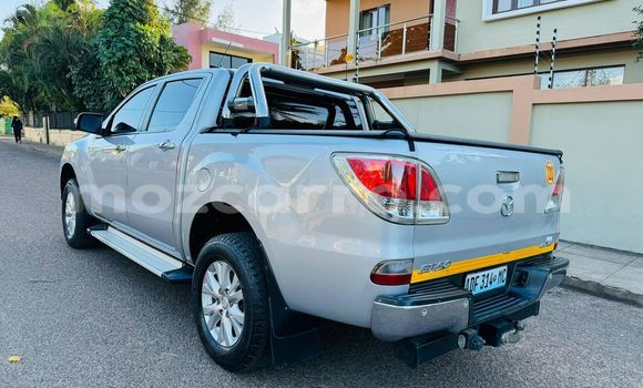 Comprar Novo Mazda BT-50 Prata Carro em Maputo em Maputo Comprar Novo Mazda BT-50 Prata Carro em Maputo em Maputo
