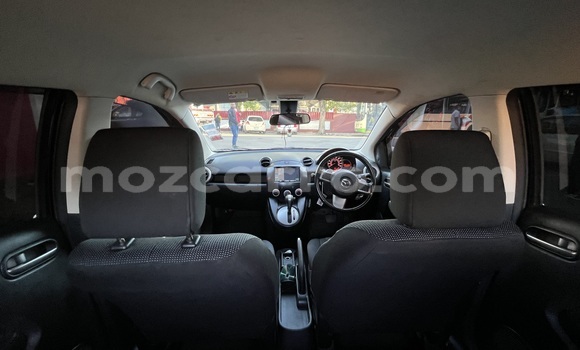 Comprar Usado Mazda Demio Preto Carro em Moçambique em Nampula Comprar Usado Mazda Demio Preto Carro em Moçambique em Nampula