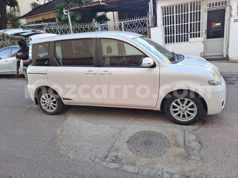 Big with watermark toyota sienta maputo maputo 24142