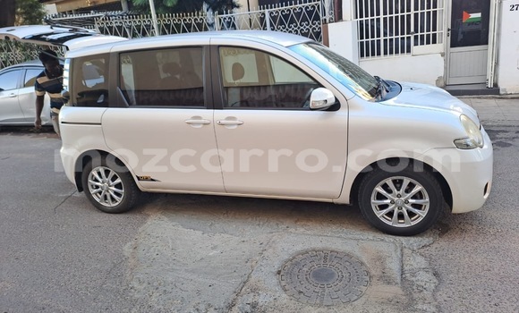 Comprar Novo Toyota Sienta Branco Carro em Maputo em Maputo Comprar Novo Toyota Sienta Branco Carro em Maputo em Maputo