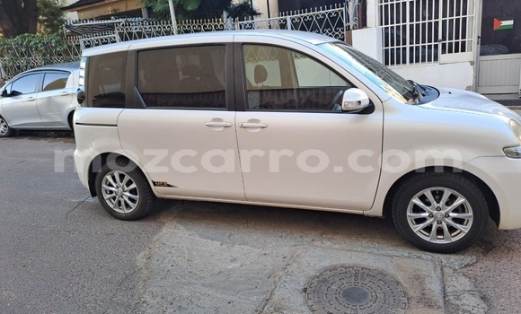 Comprar Novo Toyota Sienta Branco Carro em Maputo em Maputo Comprar Novo Toyota Sienta Branco Carro em Maputo em Maputo