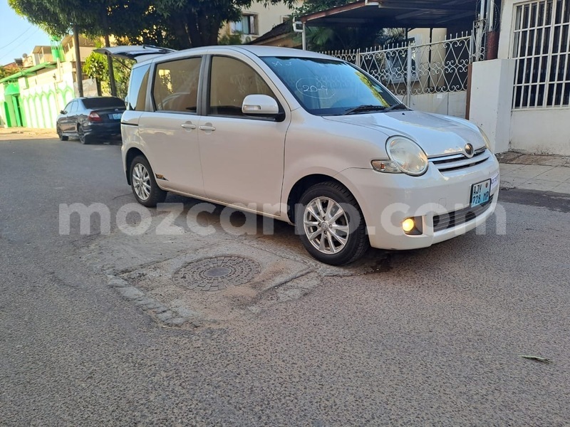 Big with watermark toyota sienta maputo maputo 24142