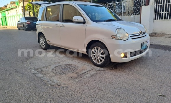 Comprar Novo Toyota Sienta Branco Carro em Maputo em Maputo Comprar Novo Toyota Sienta Branco Carro em Maputo em Maputo