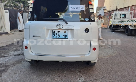 Comprar Novo Toyota Sienta Branco Carro em Maputo em Maputo Comprar Novo Toyota Sienta Branco Carro em Maputo em Maputo