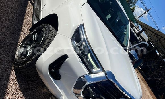 Nunua Mpya Toyota Hilux Nyeupe Gari ndani ya Maputo nchini Maputo Nunua Mpya Toyota Hilux Nyeupe Gari ndani ya Maputo nchini Maputo