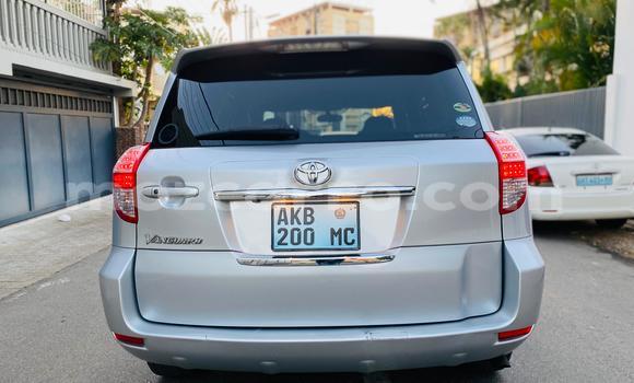 Nunua Ilio tumika Toyota RAV4 Fedha Gari ndani ya Maputo nchini Maputo Nunua Ilio tumika Toyota RAV4 Fedha Gari ndani ya Maputo nchini Maputo