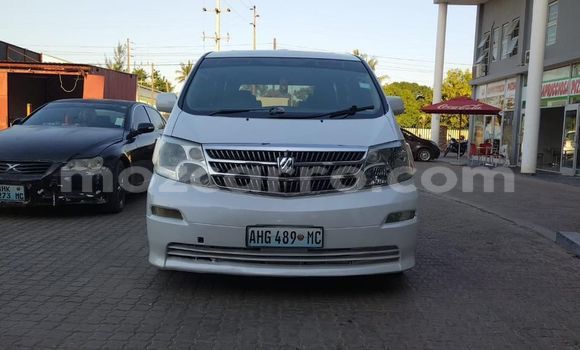 Nunua Ilio tumika Toyota Alphard Nyeupe Gari ndani ya Maputo nchini Maputo