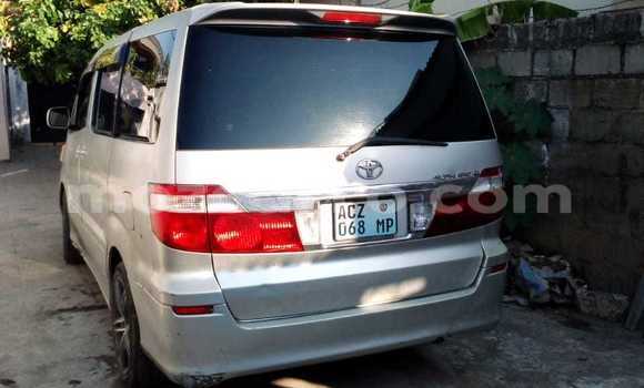 Comprar Usado Toyota Alphard Prata Carro em Maputo em Maputo Comprar Usado Toyota Alphard Prata Carro em Maputo em Maputo
