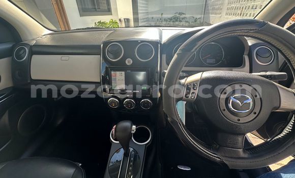 Comprar Usado Mazda Verisa Branco Carro em Maputo em Maputo Comprar Usado Mazda Verisa Branco Carro em Maputo em Maputo