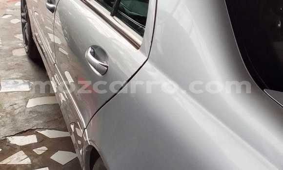 Comprar Usado Mercedes-Benz C-Classe Prata Carro em Maputo em Maputo Comprar Usado Mercedes-Benz C-Classe Prata Carro em Maputo em Maputo