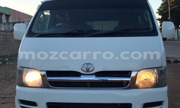 Comprar Usado Toyota Hiace Branco Carro em Maputo em Maputo
