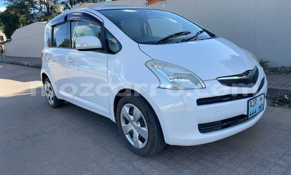 Buy Used Toyota Ractis White Car in Maputo in Maputo Buy Used Toyota Ractis White Car in Maputo in Maputo