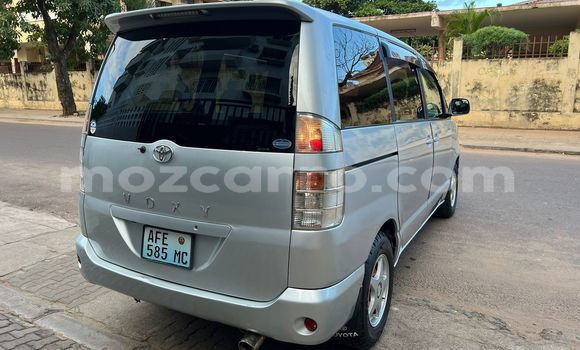Nunua Ilio tumika Toyota Noah Fedha Gari ndani ya Maputo nchini Maputo Nunua Ilio tumika Toyota Noah Fedha Gari ndani ya Maputo nchini Maputo