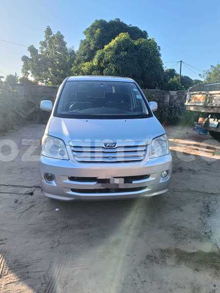 Big with watermark toyota noah maputo maputo 24173