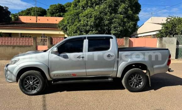 Nunua Ilio tumika Toyota Hilux Nyingine Gari ndani ya Maputo nchini Maputo Nunua Ilio tumika Toyota Hilux Nyingine Gari ndani ya Maputo nchini Maputo