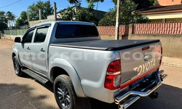 Nunua Ilio tumika Toyota Hilux Nyingine Gari ndani ya Maputo nchini Maputo Nunua Ilio tumika Toyota Hilux Nyingine Gari ndani ya Maputo nchini Maputo