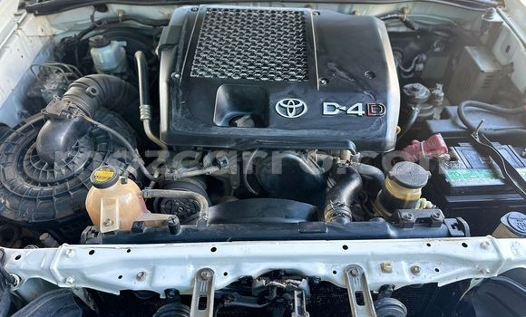 Buy Used Toyota Hilux White Car in Maputo in Maputo Buy Used Toyota Hilux White Car in Maputo in Maputo