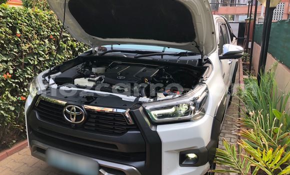 Comprar Novo Toyota Hiluxe Revo Branco Carro em Maputo em Maputo Comprar Novo Toyota Hiluxe Revo Branco Carro em Maputo em Maputo