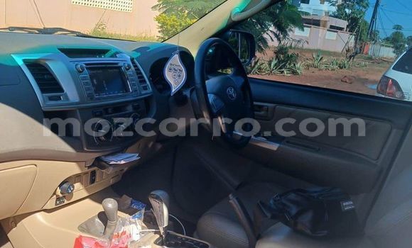 Tenga Tsaru Toyota Hilux Zvimwe Mota in Maputo in Maputo Tenga Tsaru Toyota Hilux Zvimwe Mota in Maputo in Maputo