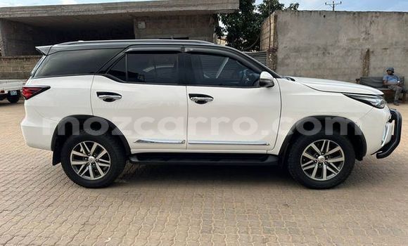 Tenga Tsaru Toyota Fortuner Zvimwe Mota in Maputo in Maputo Tenga Tsaru Toyota Fortuner Zvimwe Mota in Maputo in Maputo