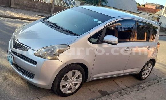 Nunua Ilio tumika Toyota Ractis Nyingine Gari ndani ya Maputo nchini Maputo