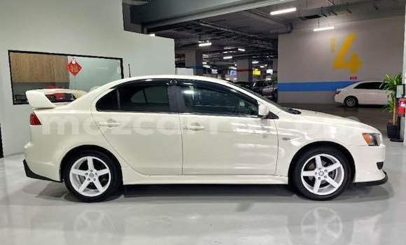 Tenga Tsaru Mitsubishi Lancer Zvimwe Mota in Maputo in Maputo