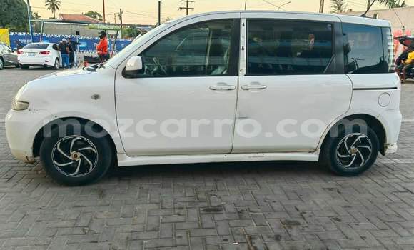 Buy Used Toyota Sienta White Car in Maputo in Maputo Buy Used Toyota Sienta White Car in Maputo in Maputo