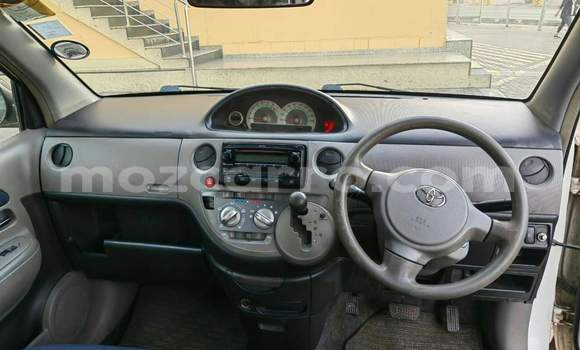 Buy Used Toyota Sienta White Car in Maputo in Maputo Buy Used Toyota Sienta White Car in Maputo in Maputo