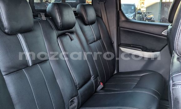 Comprar Novo Mazda BT-50 Azul Carro em Maputo em Maputo Comprar Novo Mazda BT-50 Azul Carro em Maputo em Maputo