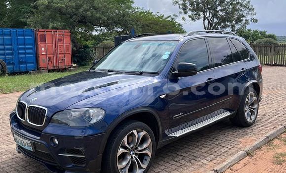 Comprar Novo BMW X5 Azul Carro em Maputo em Maputo
