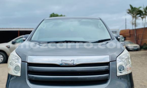 Comprar Usado Toyota Noah Prata Carro em Maputo em Maputo Comprar Usado Toyota Noah Prata Carro em Maputo em Maputo