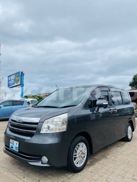 Big with watermark toyota noah maputo maputo 24247