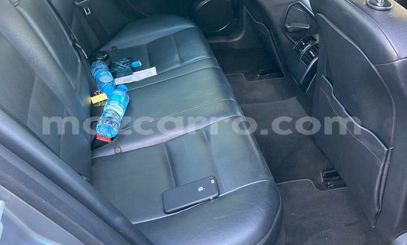 Comprar Usado Mercedes-Benz C-Classe Verde Carro em Maputo em Maputo Comprar Usado Mercedes-Benz C-Classe Verde Carro em Maputo em Maputo