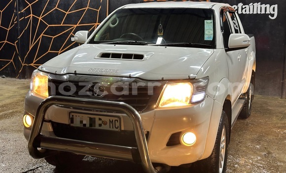 Comprar Usado Toyota Hilux Branco Carro em Maputo em Maputo Comprar Usado Toyota Hilux Branco Carro em Maputo em Maputo