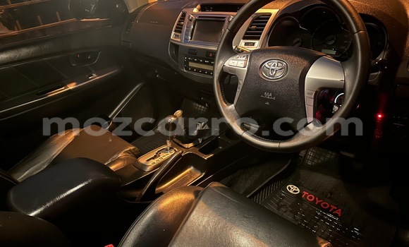 Comprar Usado Toyota Hilux Branco Carro em Maputo em Maputo Comprar Usado Toyota Hilux Branco Carro em Maputo em Maputo
