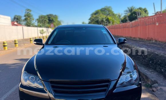 Nunua Ilio tumika Toyota Mark X Nyeusi Gari ndani ya Maputo nchini Maputo