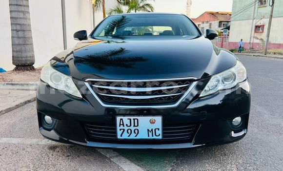 Comprar Usado Toyota Mark X Preto Carro em Balama em Cabo Delgado