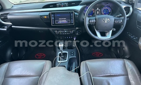 Buy Used Toyota Caldina White Car in Nice view in Maputo Buy Used Toyota Caldina White Car in Nice view in Maputo